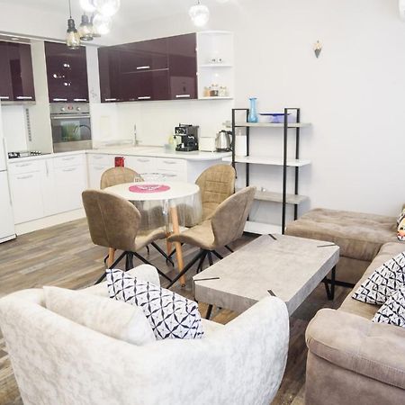 Apartment Martini Burgas Екстер'єр фото
