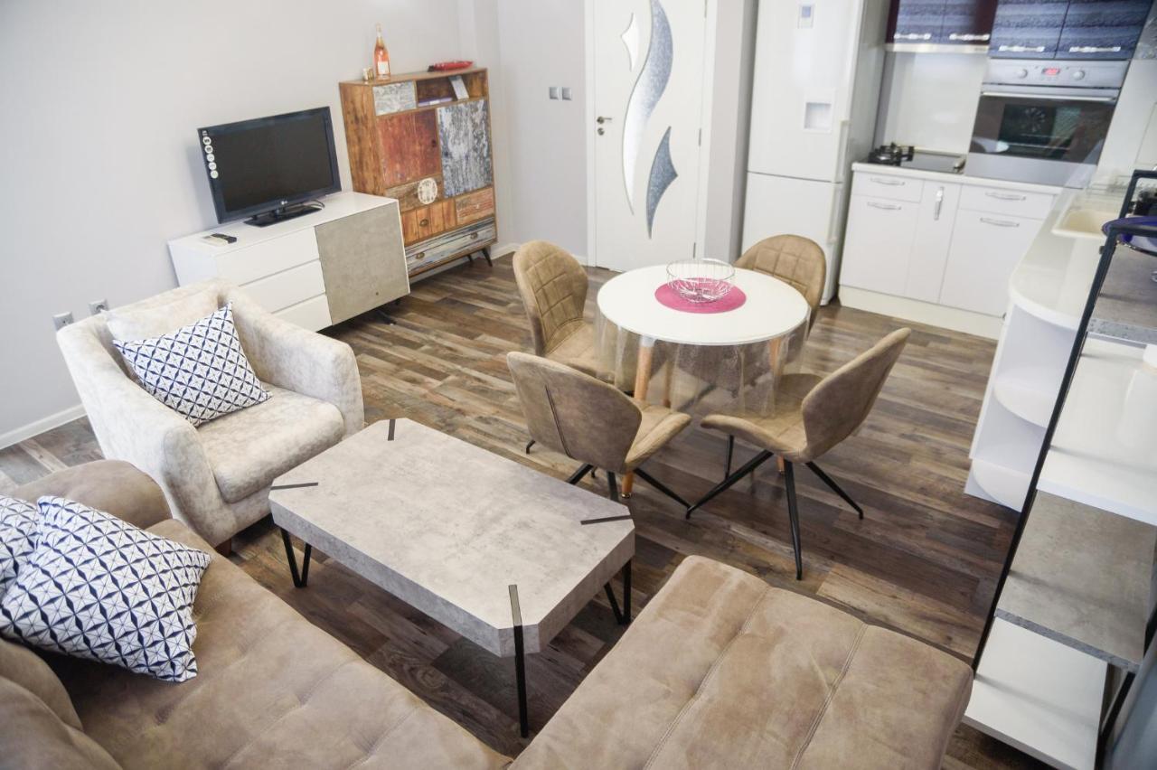 Apartment Martini Burgas Екстер'єр фото