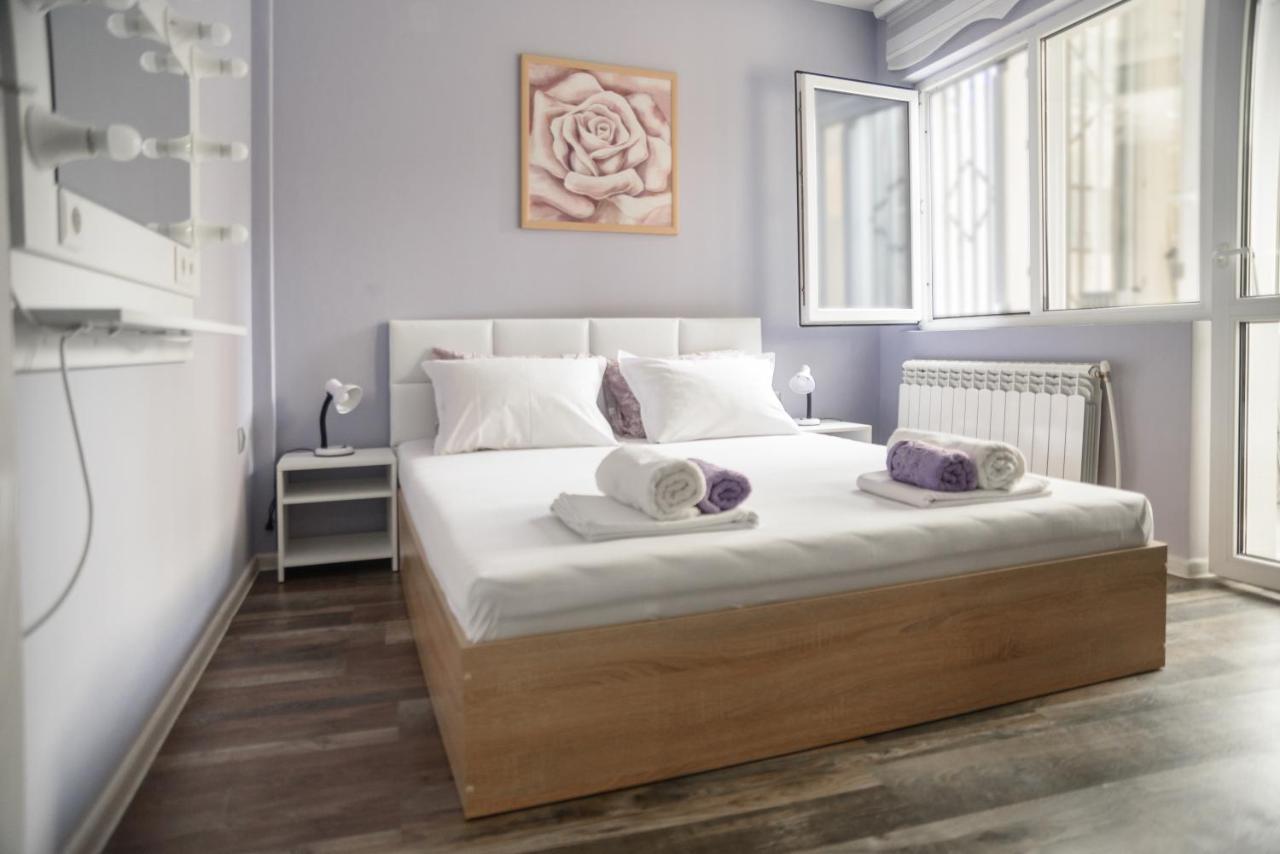Apartment Martini Burgas Екстер'єр фото