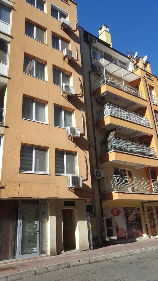 Apartment Martini Burgas Екстер'єр фото